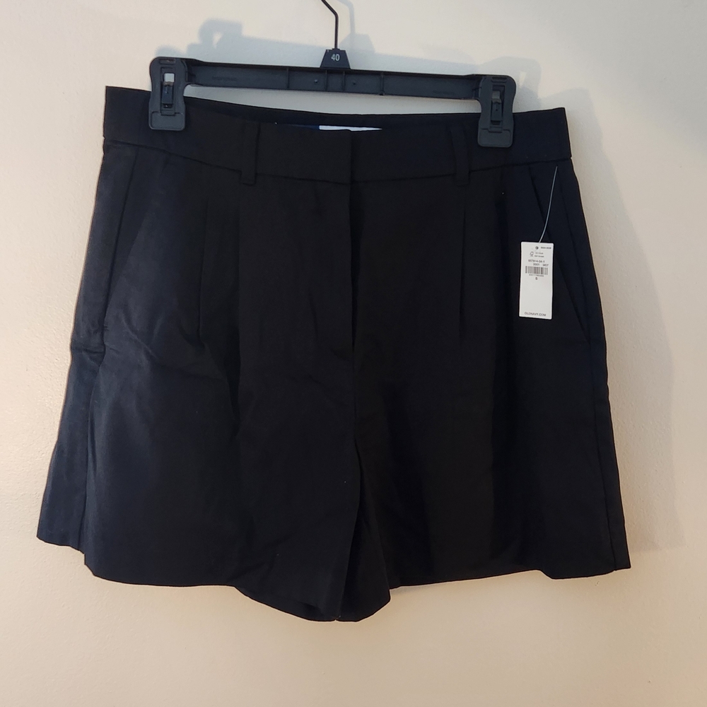 Old Navy Women's Black Tailored Shorts